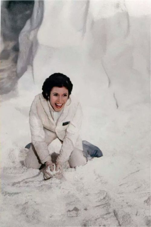leia-in-the-snow